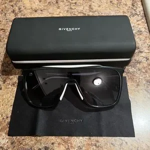 Givenchy | Accessories | Givenchy Gv 740s 0tem9o Black White  display picture 3